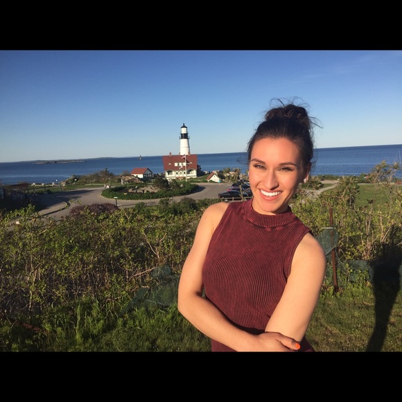 Meet your Posher, Alessandra - Picture 3 of 5